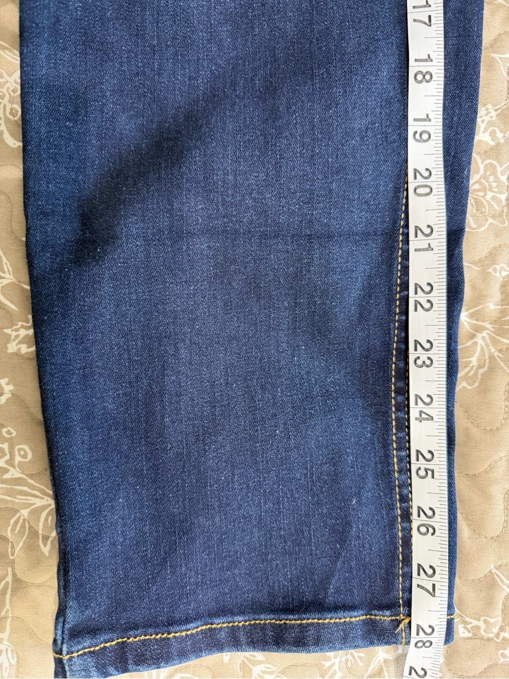 Time and True Straight-Leg Jeans - Picture 4 of 5